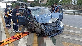 Rize Plakalı Aracın Trabzon'da Çarptığı Otomobilin Sürücüsü Hayatını Kaybetti 3'te Yaralı
